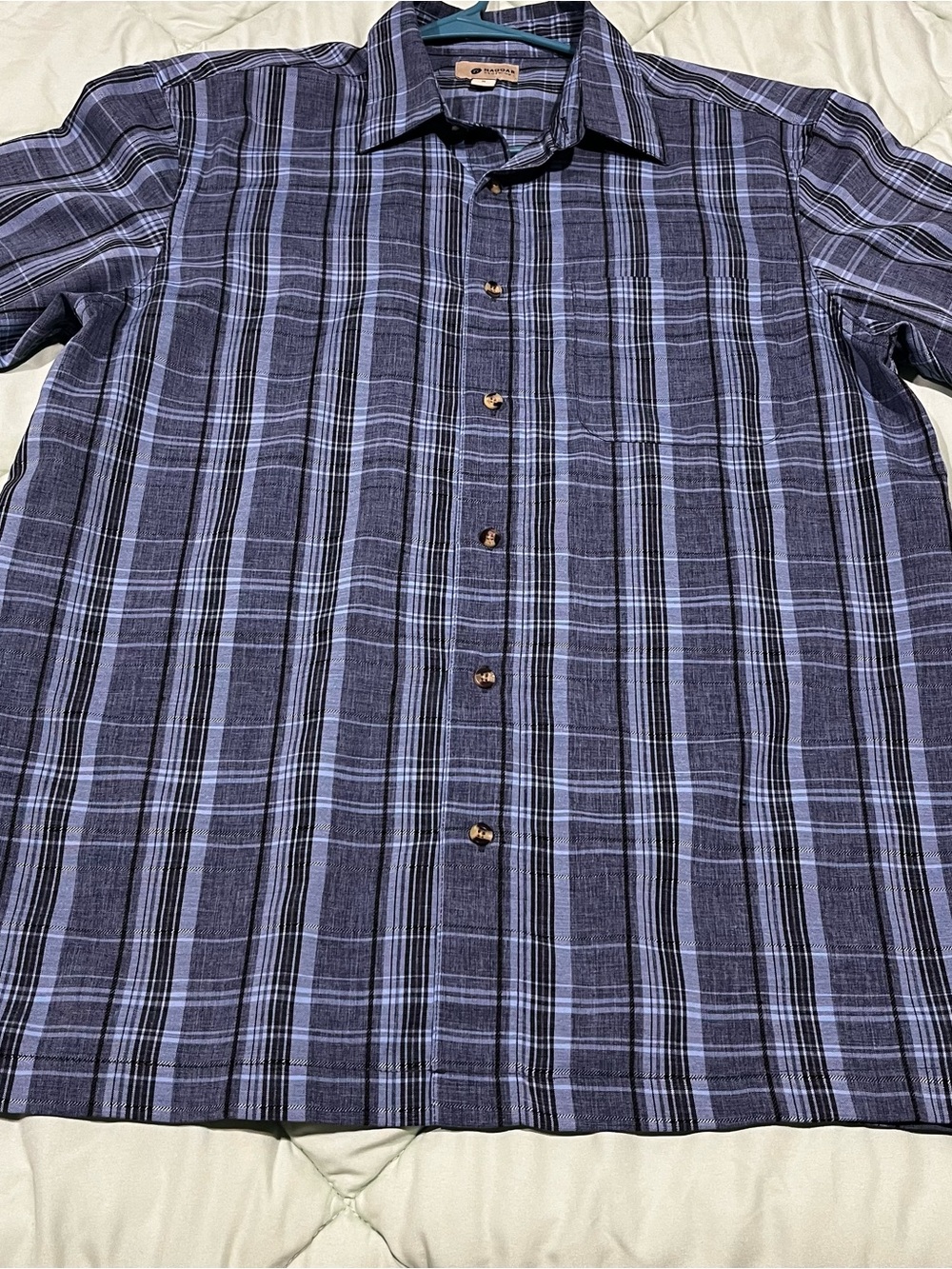 Haggar men's button down plaid shirt, Med